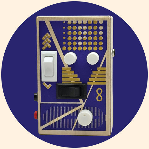 Wooden Voice Recorder & Sound Toy – Lo‑Fi, Handmade, Battery‑Powered