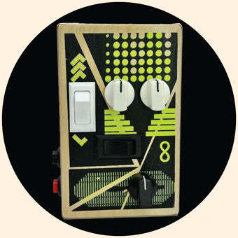Wooden Voice Recorder & Sound Toy – Lo‑Fi, Handmade, Battery‑Powered