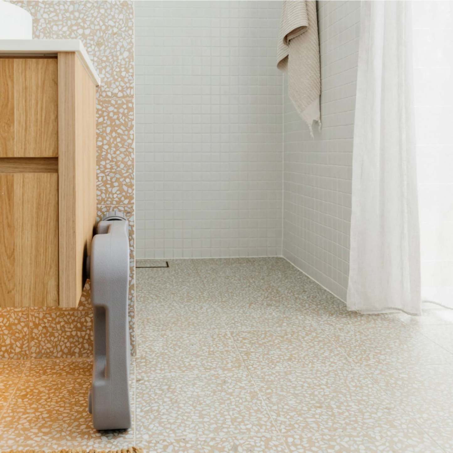 Water Catcher – Shower Water Saver | Save Up to 1800 Liters Per Year