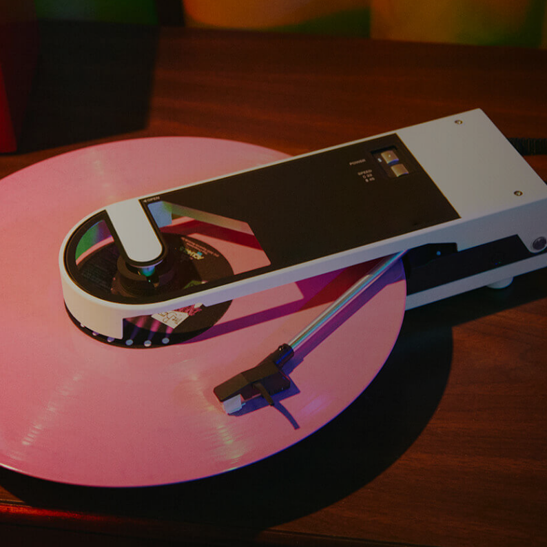 Portable Record Player – Belt-Drive Turntable with Bluetooth Wireless