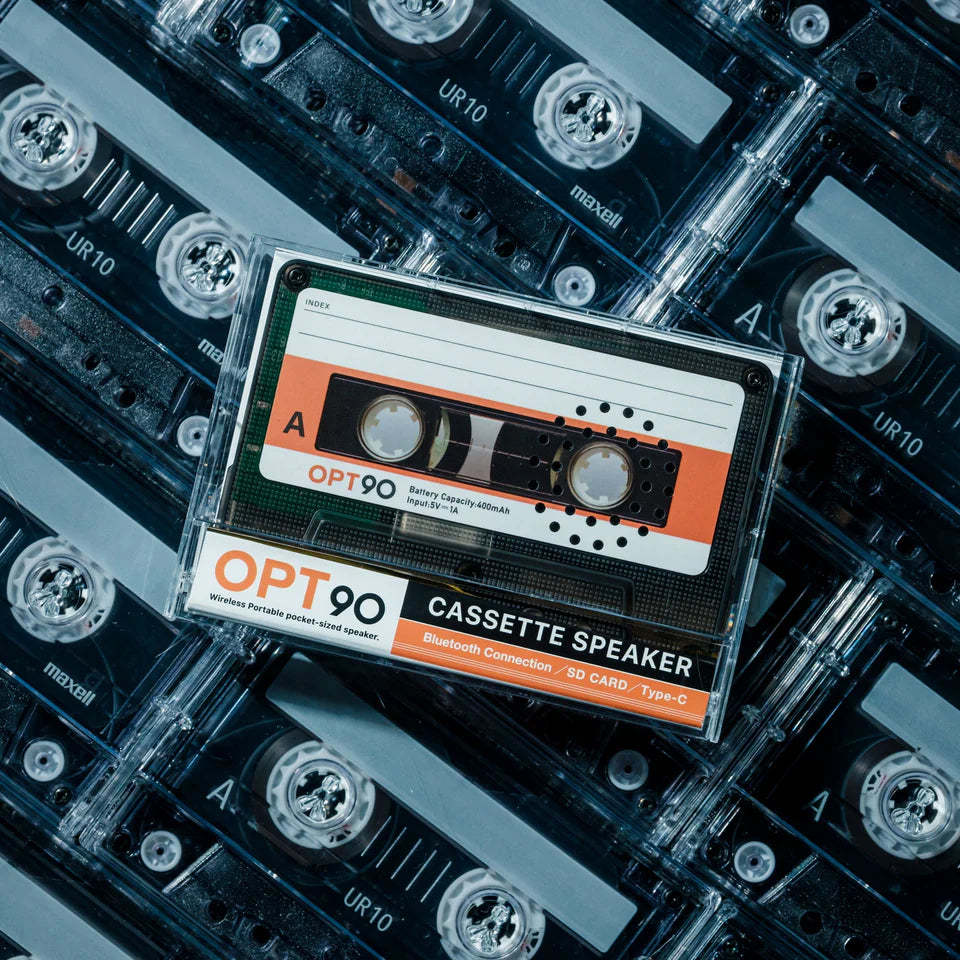A-side label: Retro cassette speaker
