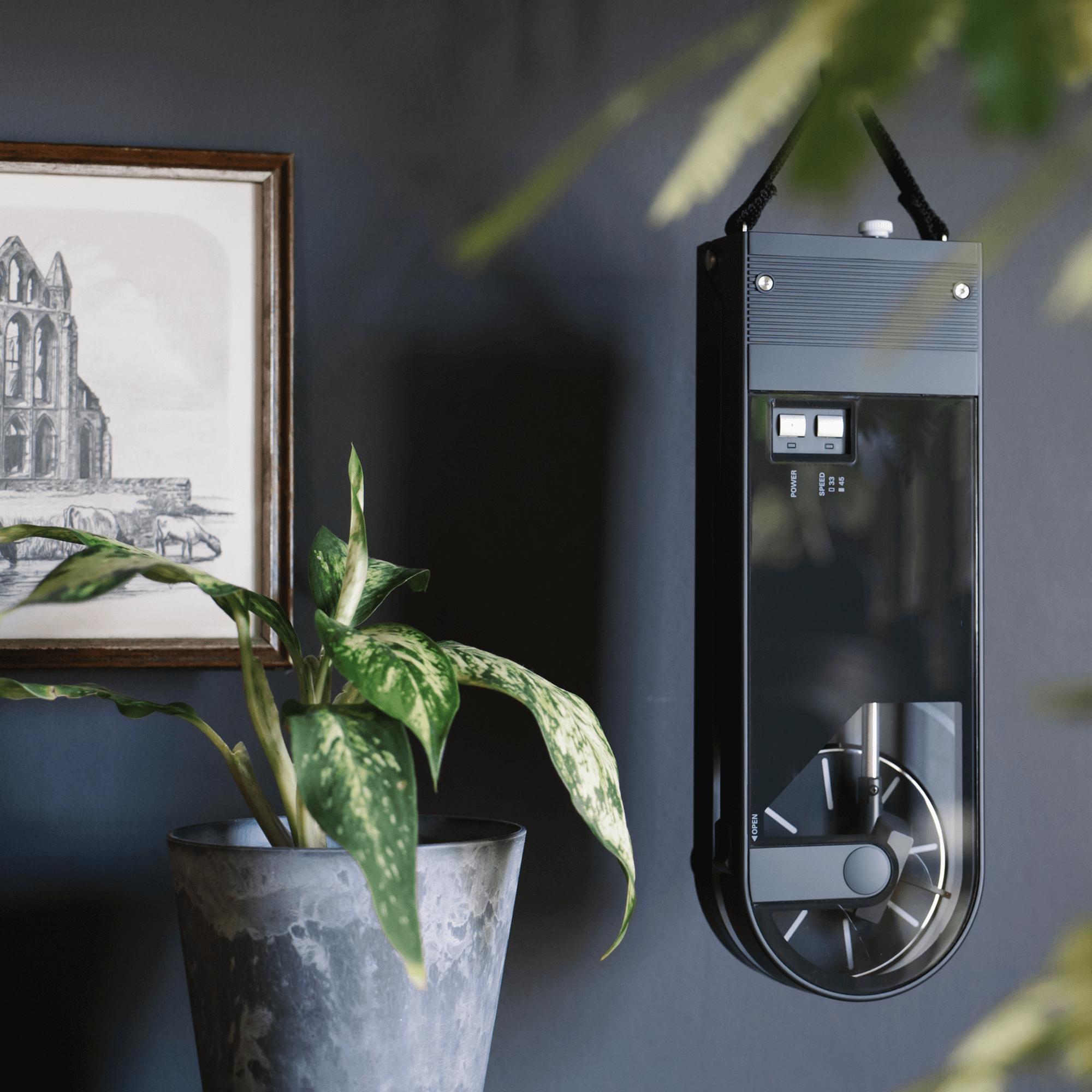 Portable Record Player – Belt-Drive Turntable with Bluetooth Wireless