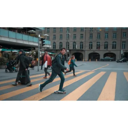 Foldable Mini‑Skate – Low Gravity, No Motor, No Handlebar