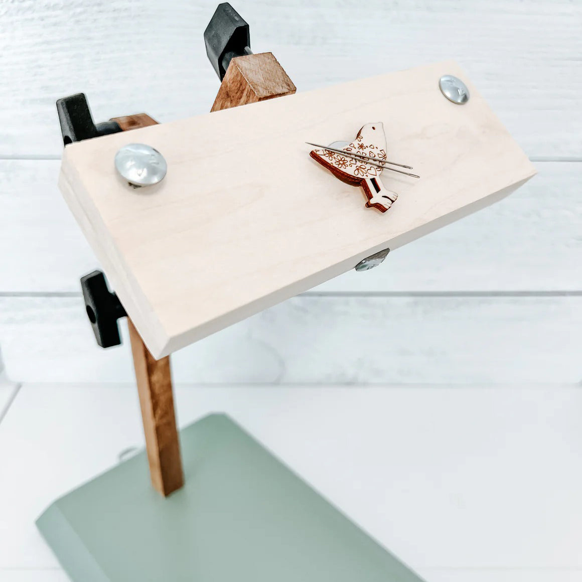 Embroidery & Cross Stitch Stand