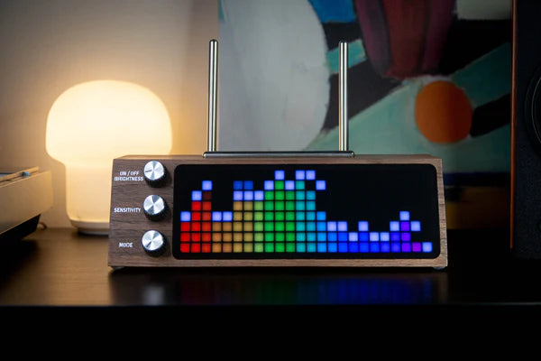 Smart record player with LED screen