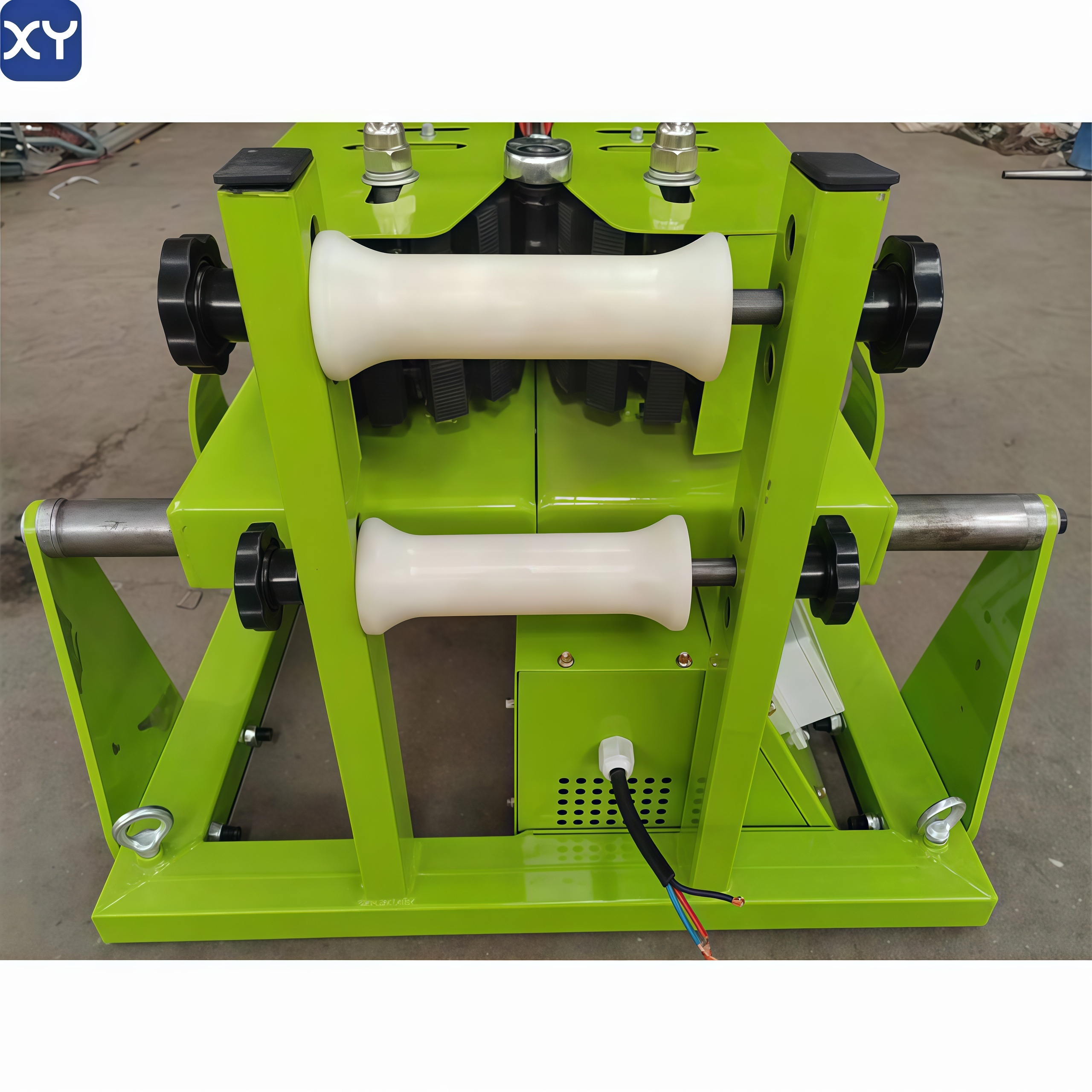 Stable cable conveyor