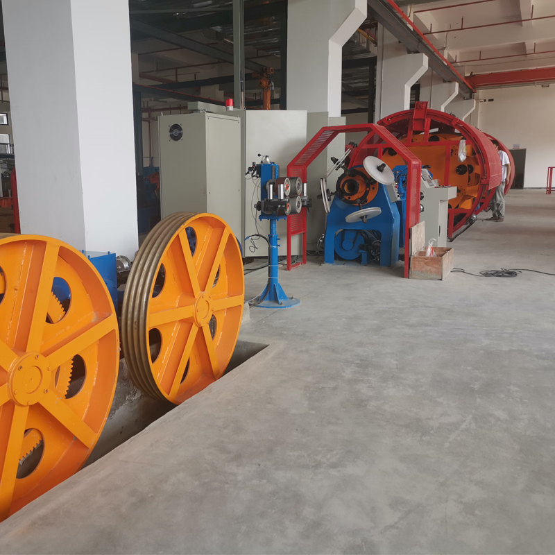 Wire dispensing and winding gantry crane