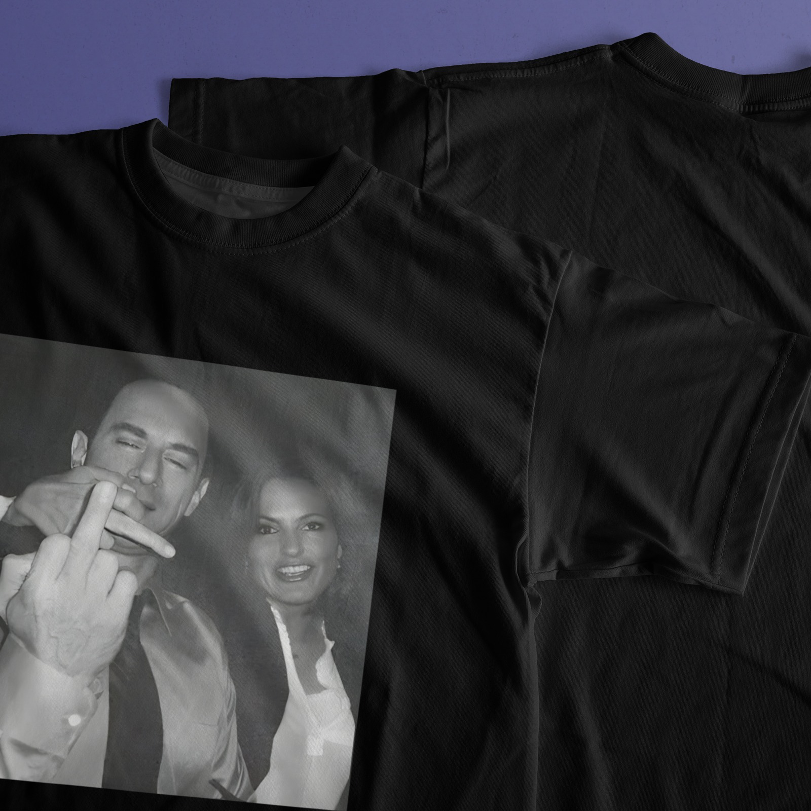 Schwarzes T-Shirt mit individuellem schlichtem Bildmuster