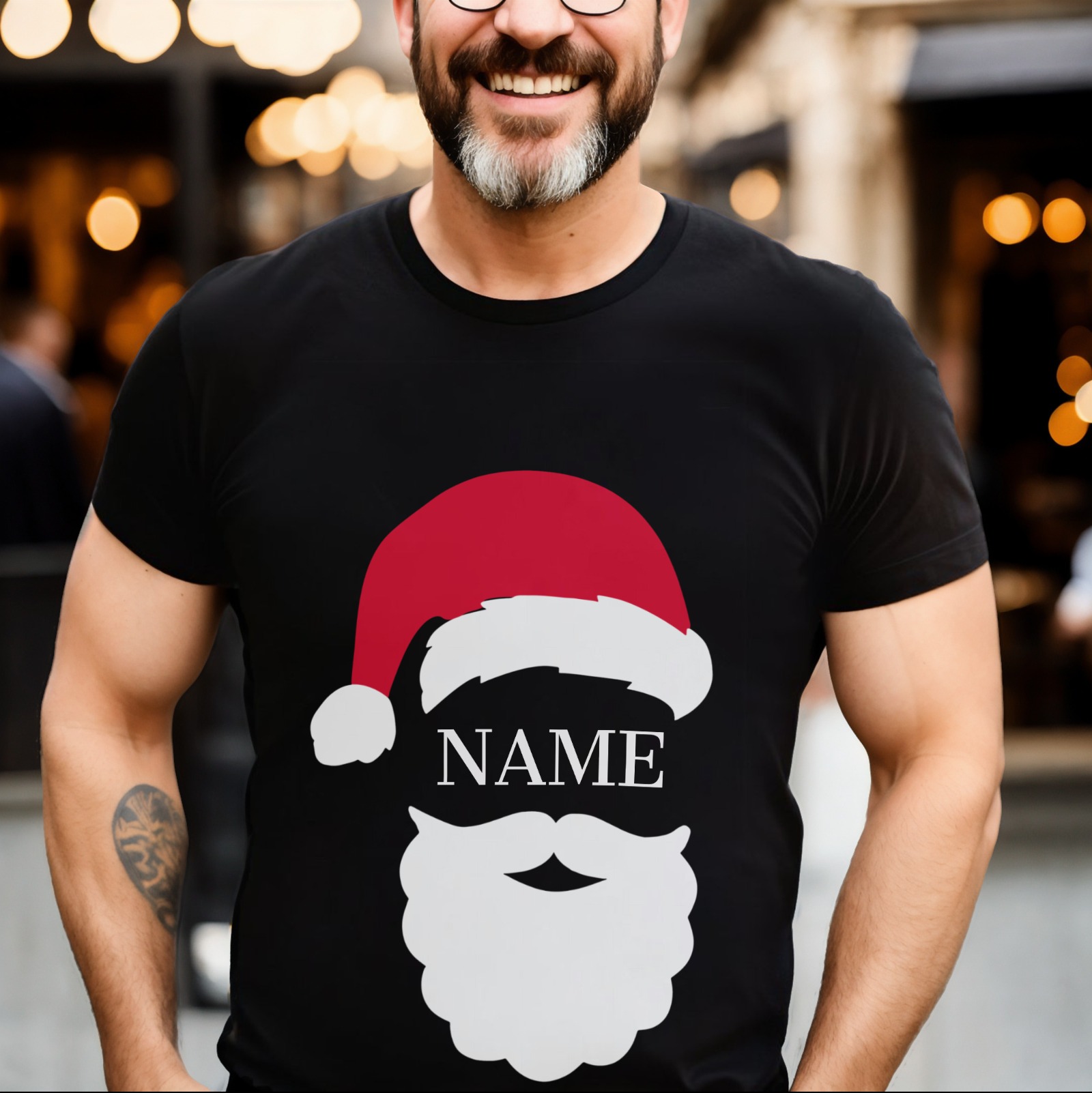 Schwarzes T-Shirt mit individuellem Weihnachtsmann-Namen