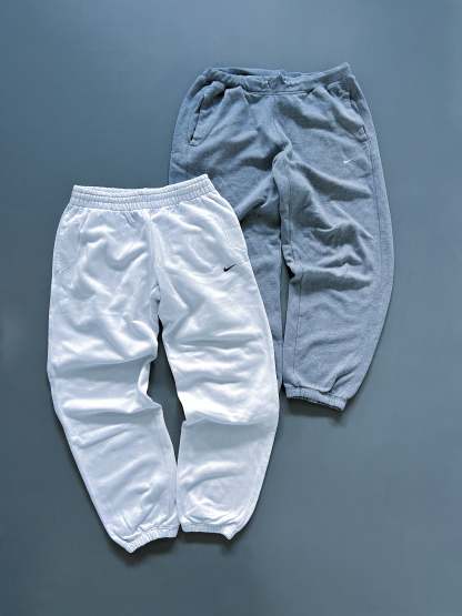 NIKE VINTAGE TRACKPANTS MYSTERY BOX (2 PIECES)
