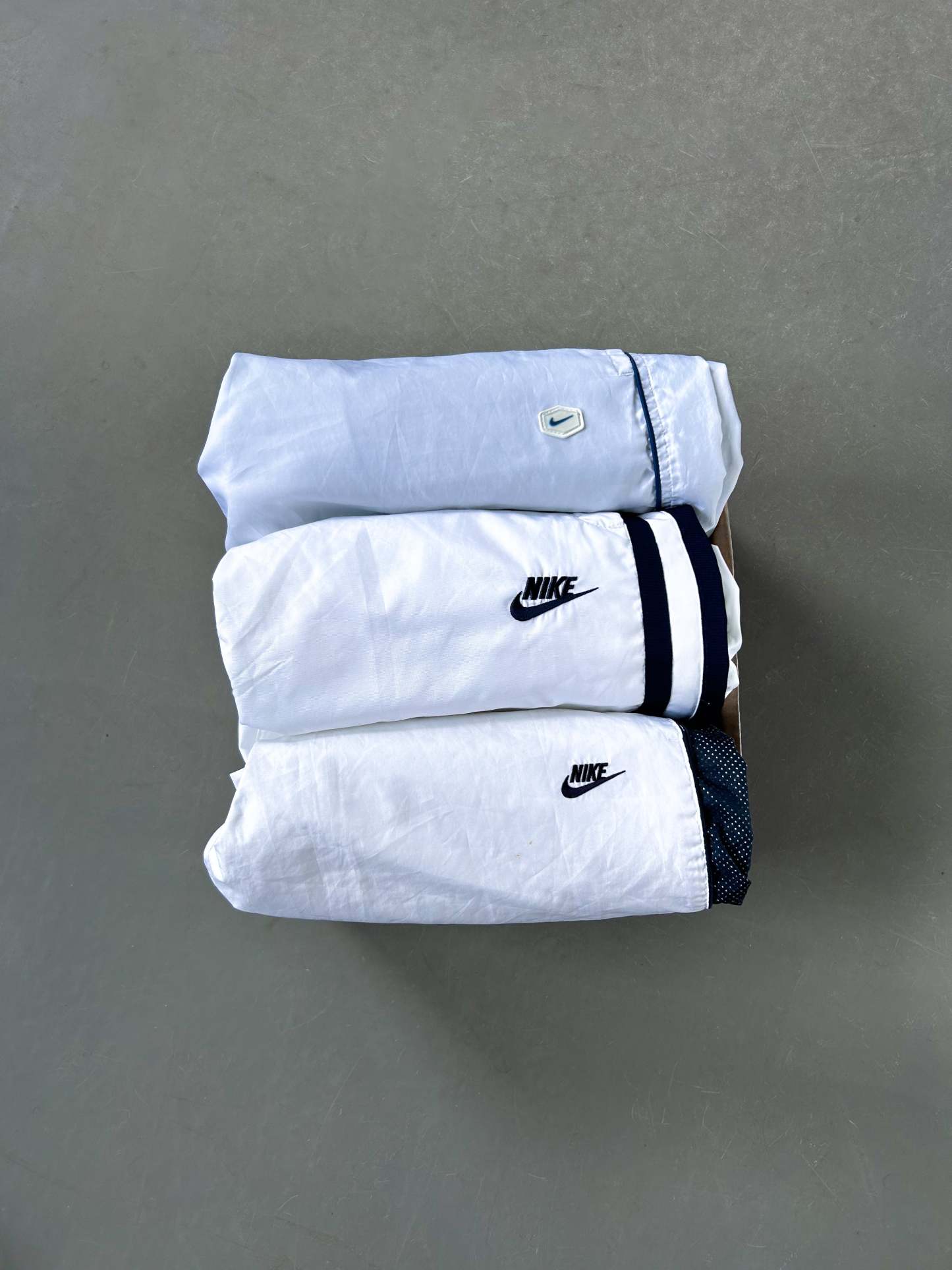 *PREMIUM* VINTAGE MYSTERY BOX (3 PIECES)