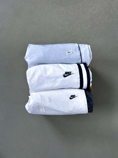 *PREMIUM* VINTAGE MYSTERY BOX (3 PIECES)
