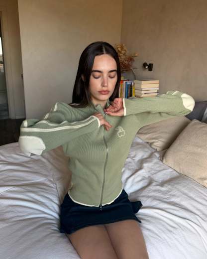 Cherries Full-Zip Knit Green