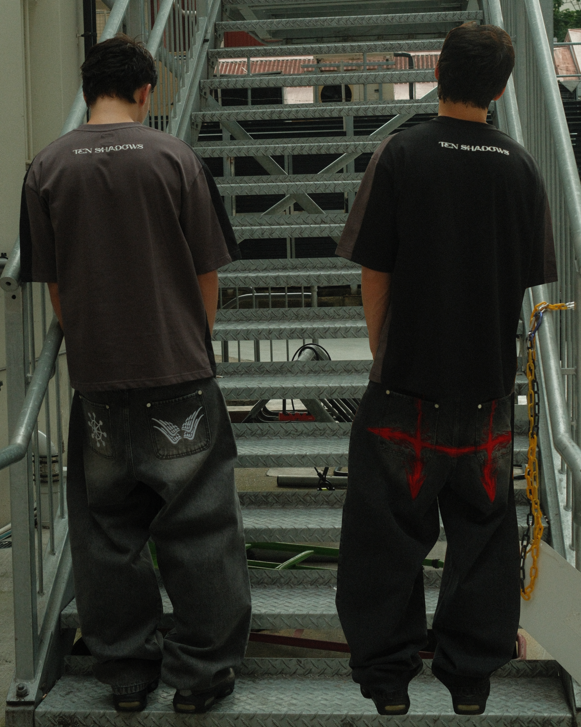 TEN SHADOWS TEE (BLACK)