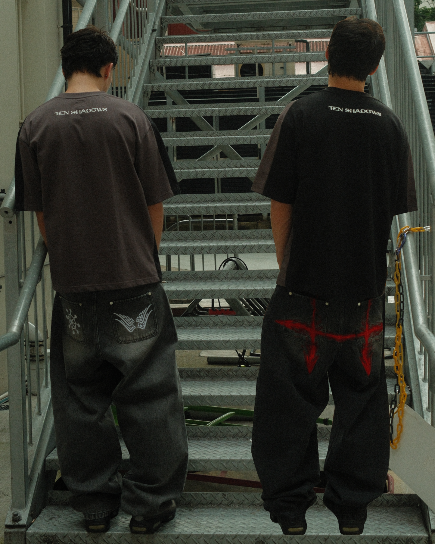 TEN SHADOWS TEE (BLACK)