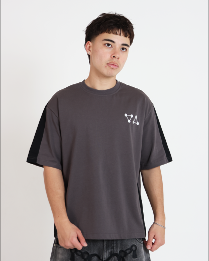 TEN SHADOWS TEE (GREY)