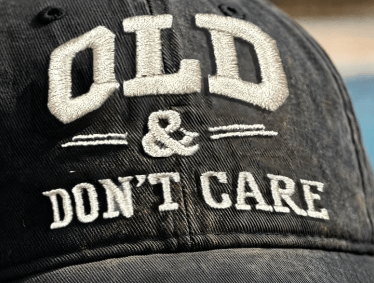 🔥Vintage Distressed"OLD & DON'T CARE"Cap