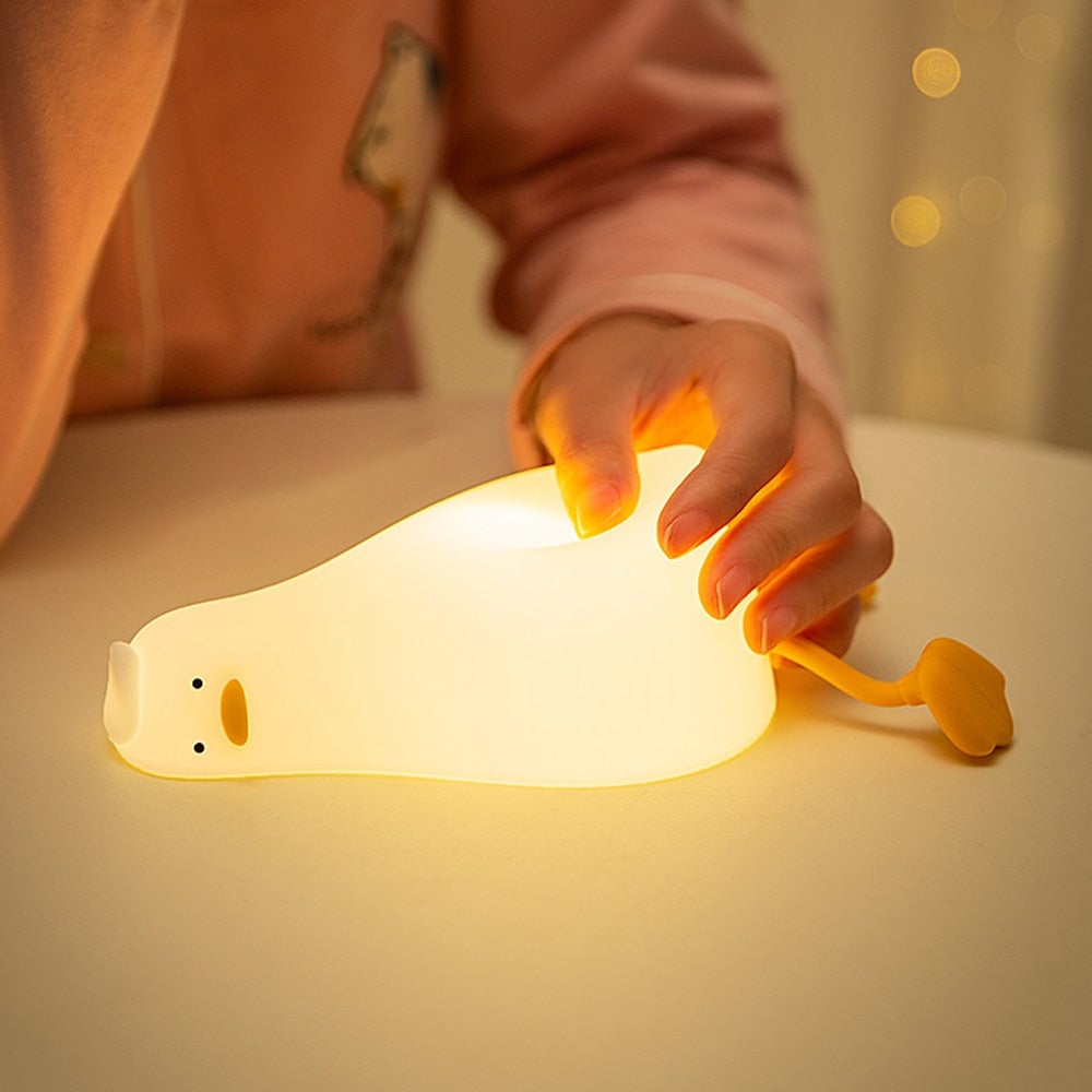 Cute “Lie-Down Duck” Night Light – Fun Silicone Tap Lamp🦢