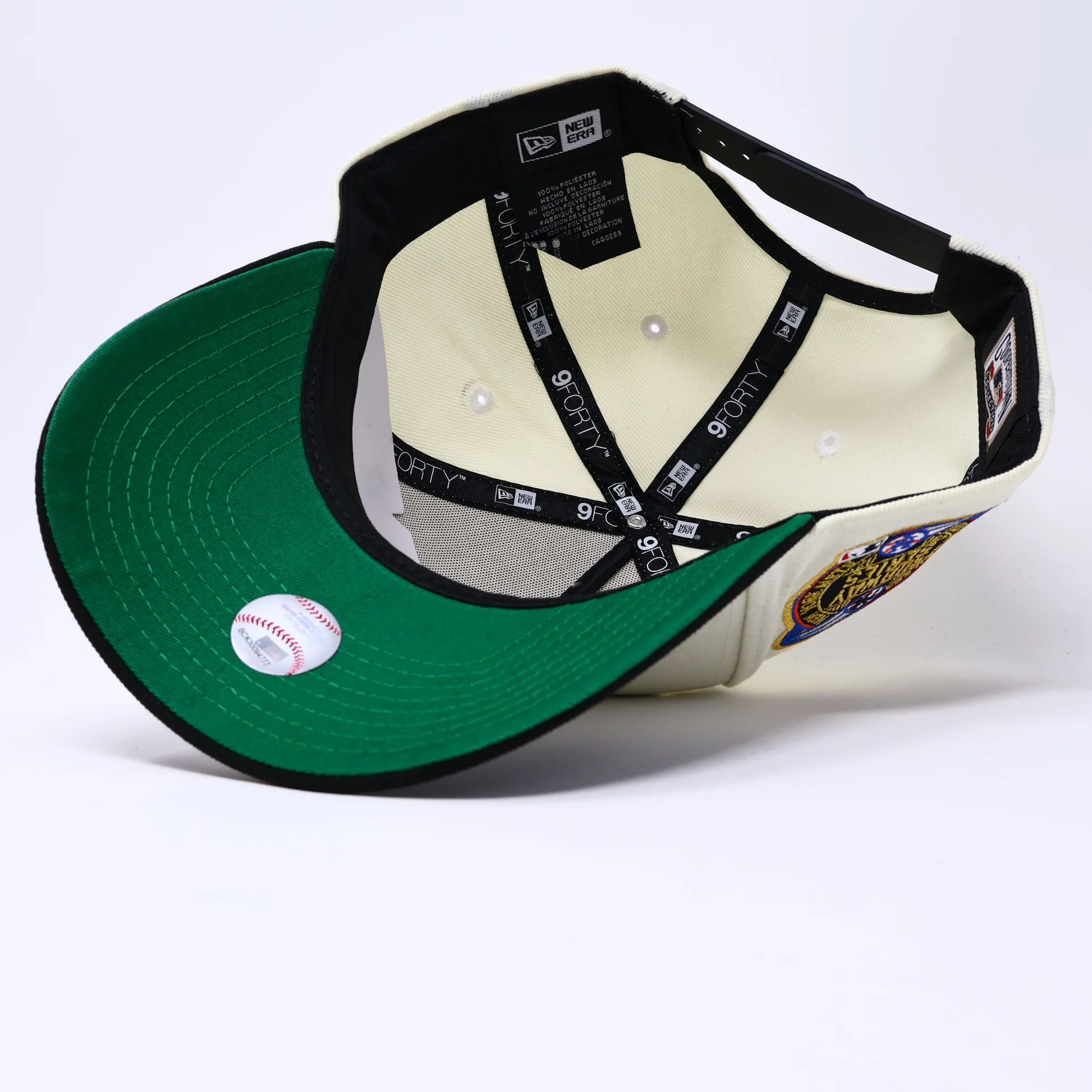 NEW ERA NEW YORK YANKEES SUBWAY SERIES 2000 CHROME TWO TONE EDITION 9FORTY A FRAME SNAPBACK CAP