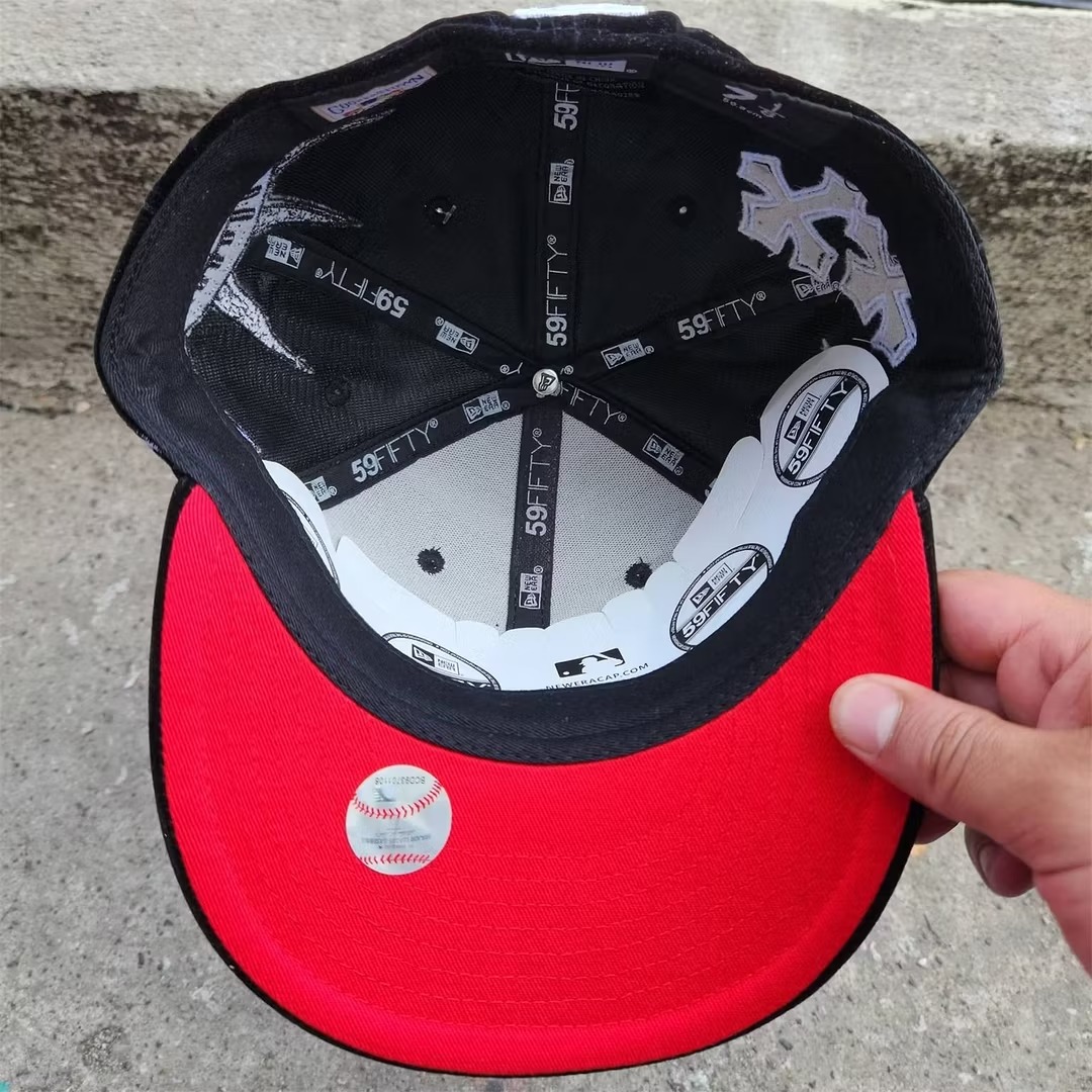 NEW ERA LOS ANGELES SKULL LIGHTNING FITTED CAP – BLACK EMBROIDERED FLAT BRIM BASEBALL HAT-Thesouthcaps