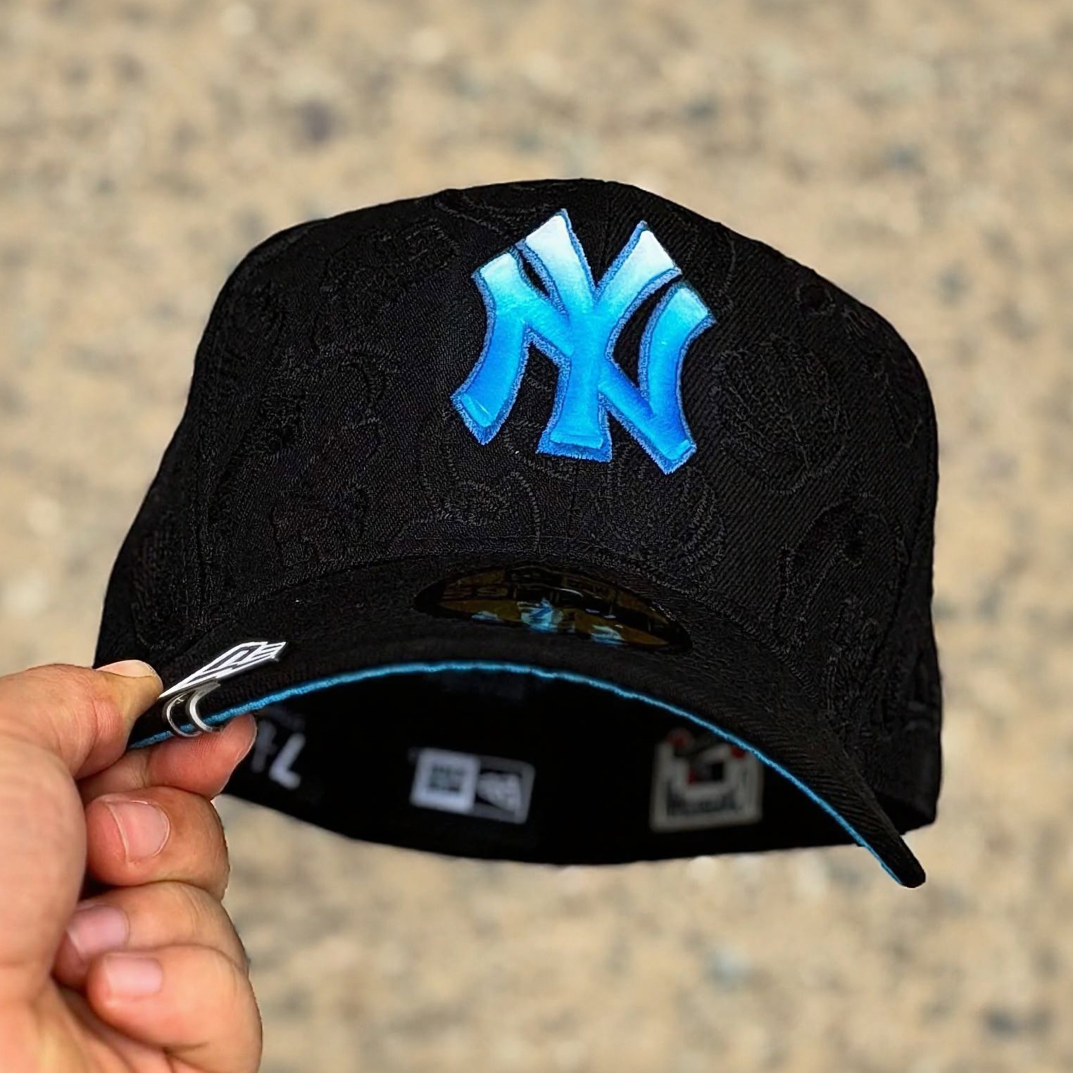 NEW ERA TONAL KOI 59FIFTY FITTED EMBROIDERED CASUAL BASEBALL CAP-Thesouthcaps