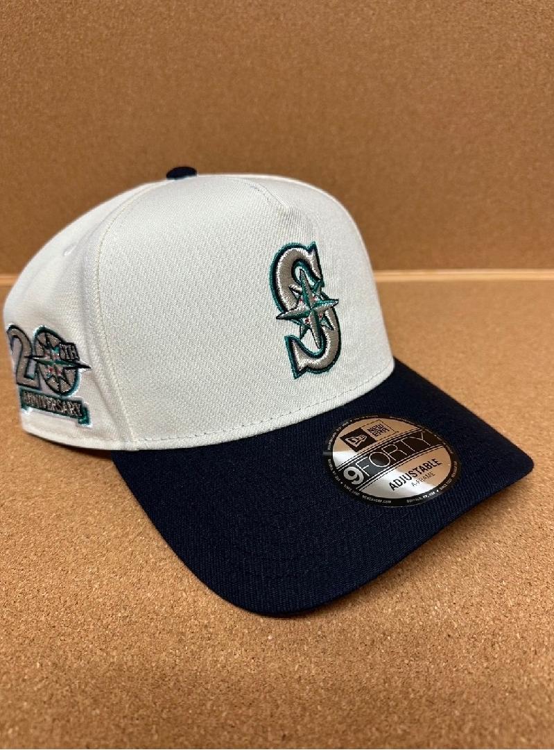 NEW ERA SEATTLE MARINERS 20TH ANNIVERSARY CHROME TWO TONE 9FORTY A FRAME SNAPBACK HAT-Thesouthcaps