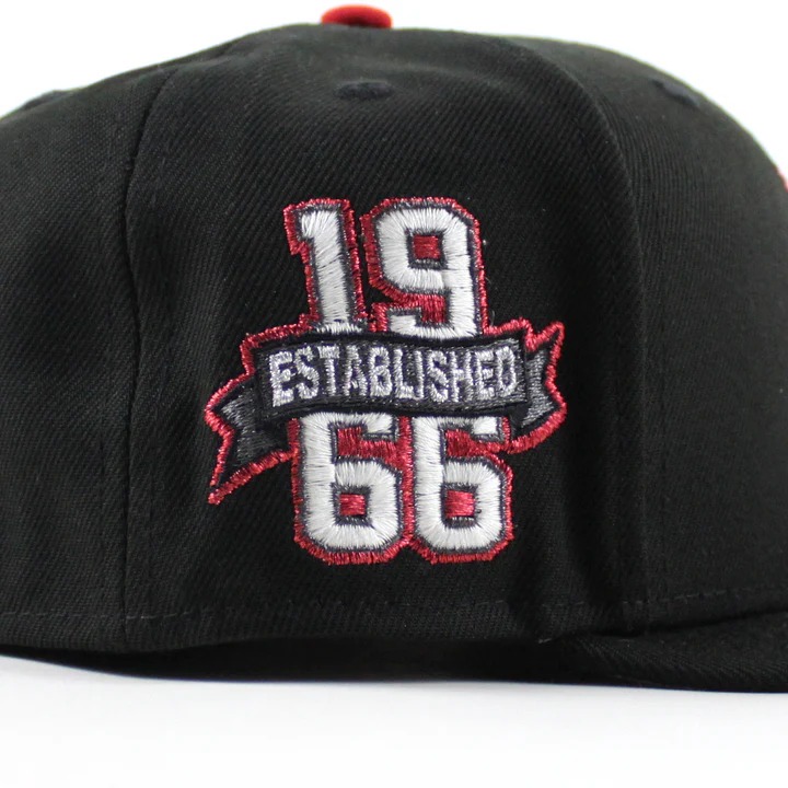 NEW IN CAPS KATAKANA CHICAGO BULLS HYPERFLY NEW ERA 59FIFTY FITTED HAT (BLACK GRAY UNDER BRIM)