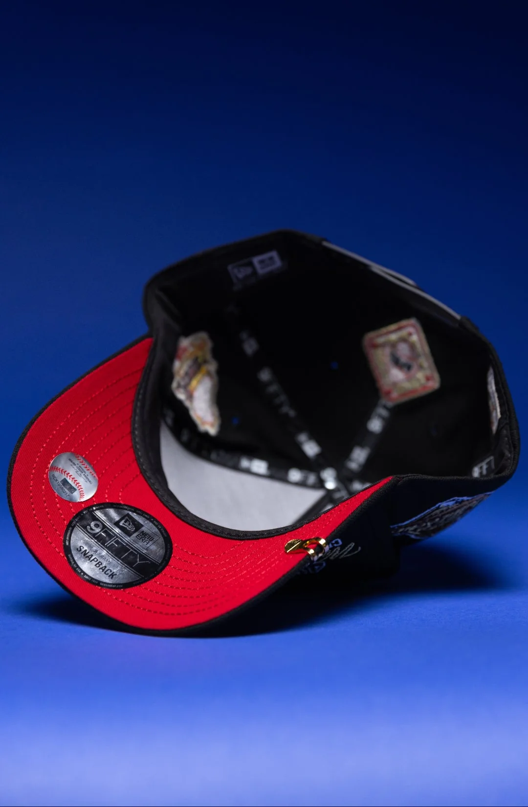 NEW ERA 9FIFTY A-FRAME BLACK ATLANTA BRAVES SNAPBACK W/ WORLD SERIES EMBROIDERY PATCHES THE SOUTH CAP