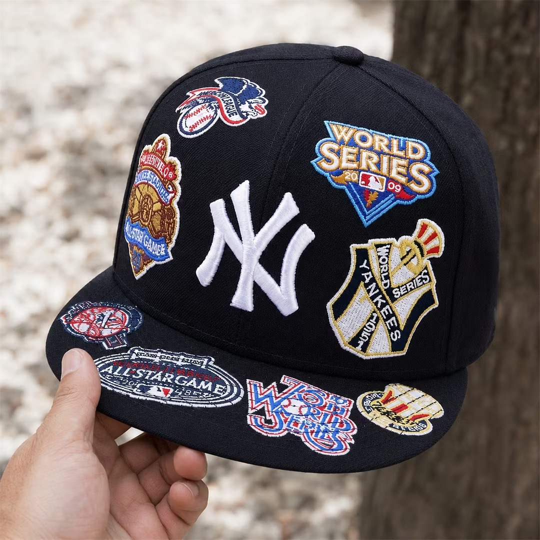 NEW ERA NEW YORK YANKEES HERITAGE PATCH SNAPBACK CAP – BLACK EMBROIDERED FLAT BRIM BASEBALL HAT-Thesouthcaps
