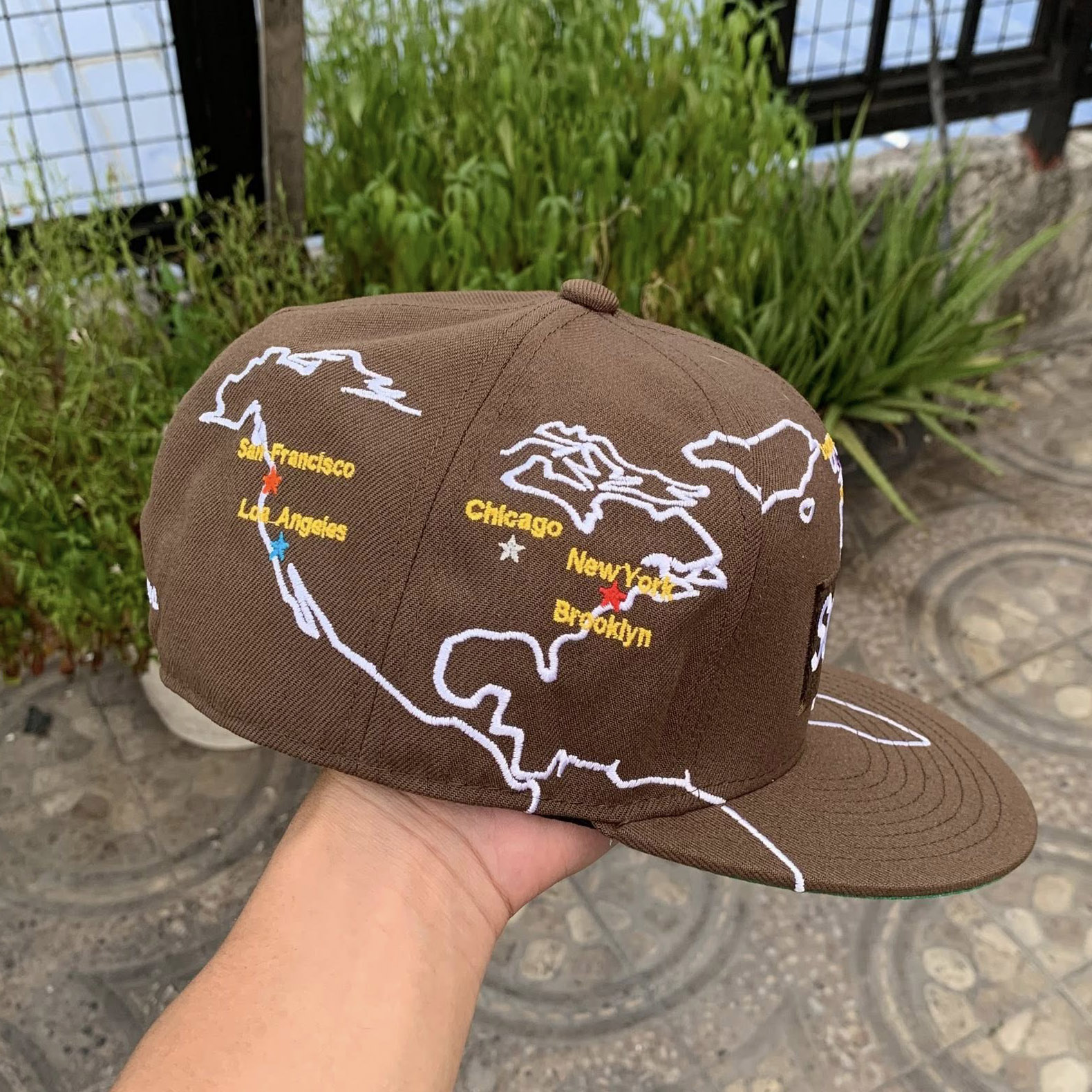 NEW ERA SUPREME WORLDWIDE BOX LOGO BROWN EMBROIDERED CASUAL BASEBALL CAP-Thesouthcaps