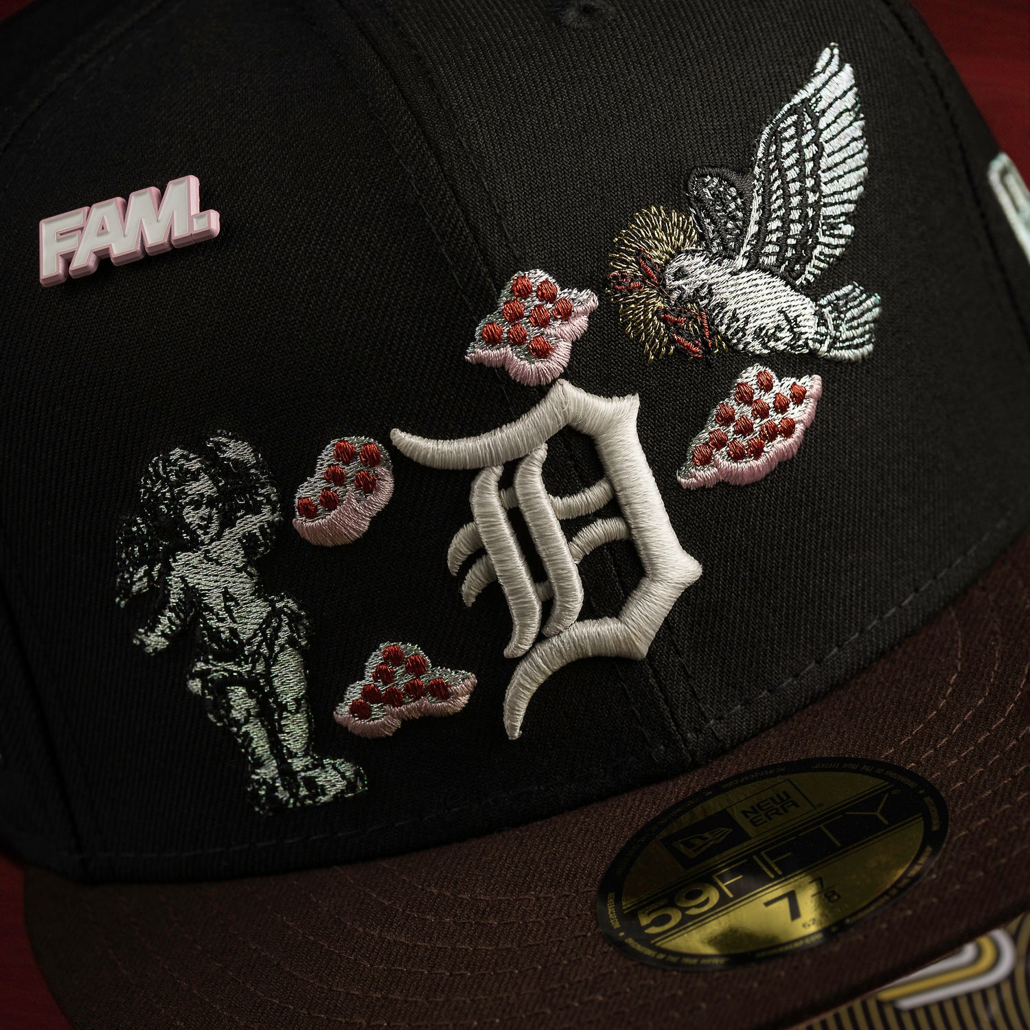 DETROIT TIGERS MLB BLACK BURNT WOOD TWO TONE PINK UV / NEW ERA 59FIFTY CAP THE SOUTH CAP-Thesouthcaps