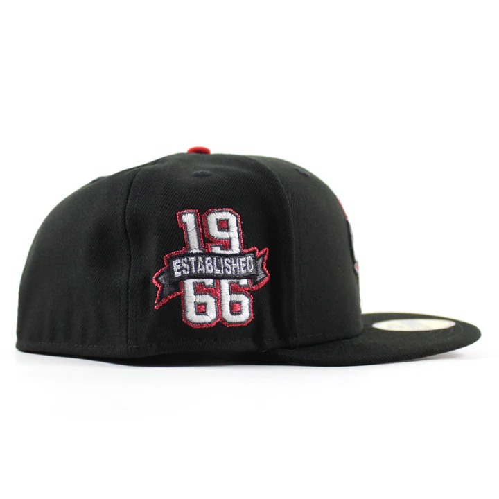 NEW IN CAPS KATAKANA CHICAGO BULLS HYPERFLY NEW ERA 59FIFTY FITTED HAT (BLACK GRAY UNDER BRIM)