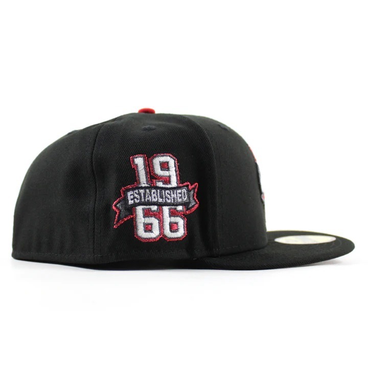 NEW IN CAPS KATAKANA CHICAGO BULLS HYPERFLY NEW ERA 59FIFTY FITTED HAT (BLACK GRAY UNDER BRIM)