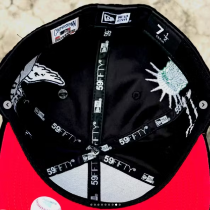 NEW ERA NEW YORK YANKEES LIBERTY GRAPHIC FITTED CAP – EMBROIDERED FLAT BRIM BASEBALL HAT-Thesouthcaps
