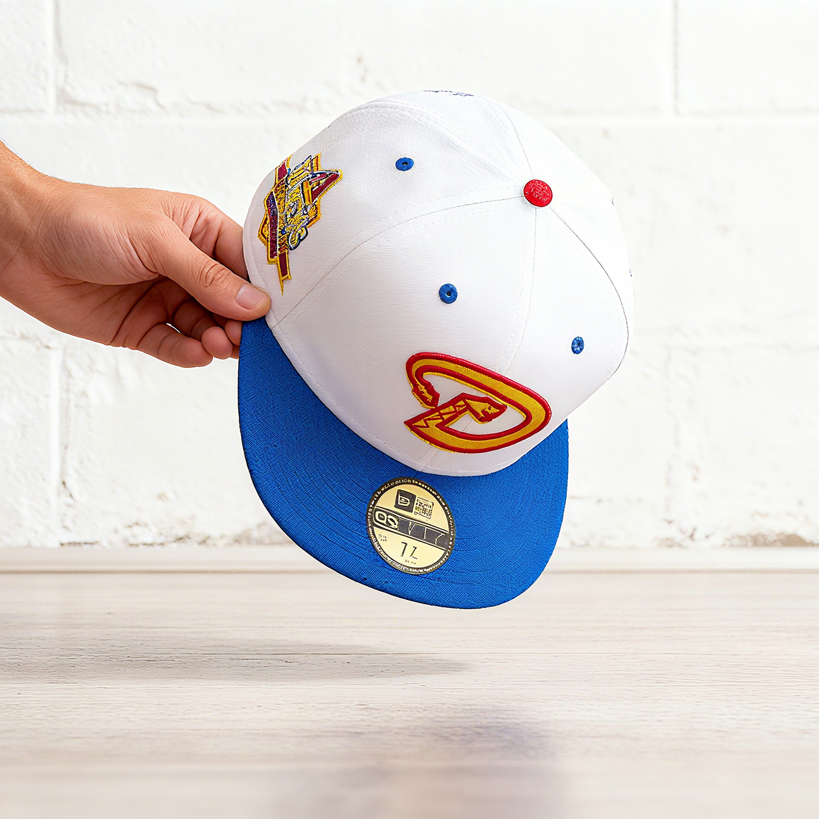 NEW ERA MEN'S ARIZONA DIAMONDBACKS NEW ERA WHITE/ROYAL BLUE 10TH ANNIVERSARY CHERRY LOLLI 59FIFTY FIT CAP-Thesouthcaps