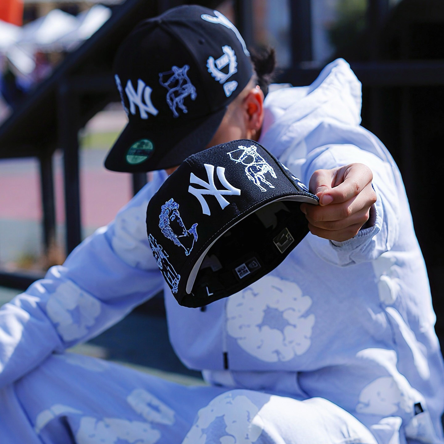 NEW ERA NEW YORK YANKEES MYTHICAL 59FIFTY EMBROIDERED CASUAL BASEBALL CAPS
