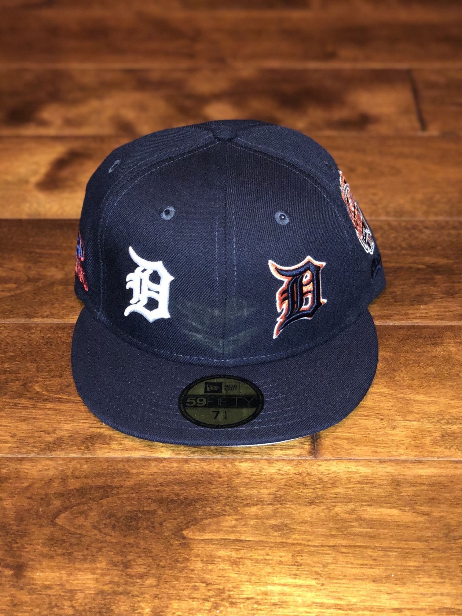 NEW ERA DETROIT TIGERS NAVY PATCH PRIDE EMBROIDERED CASUAL BASEBALL CAP-Thesouthcaps