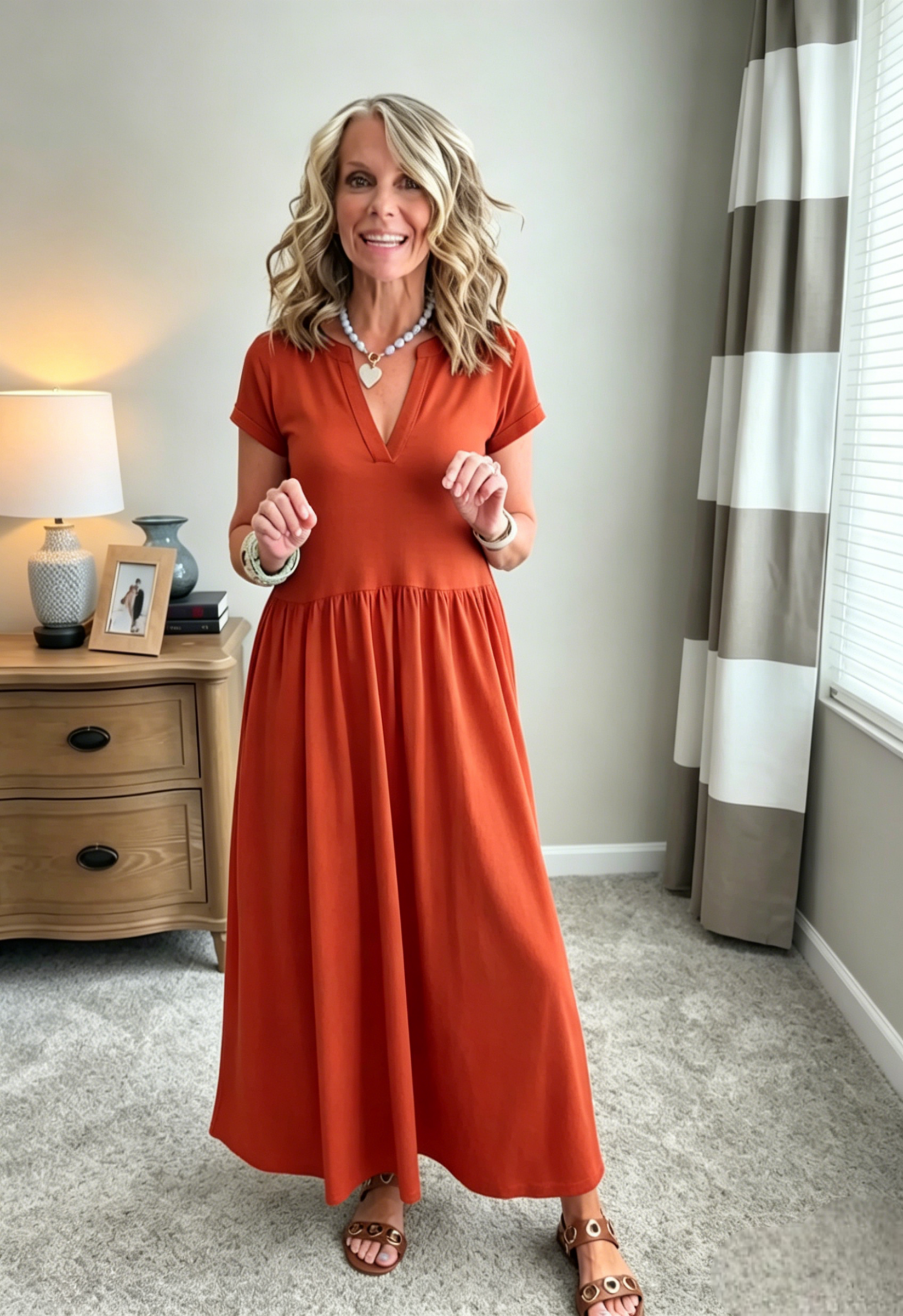 🔥𝐂𝐋𝐄𝐀𝐑𝐀𝐍𝐂𝐄 𝐃𝐈𝐒𝐂𝐎𝐔𝐍𝐓 𝟓𝟒% 𝐎𝐅𝐅🔥-90% Pure Cotton Maxi V-neck Dress
