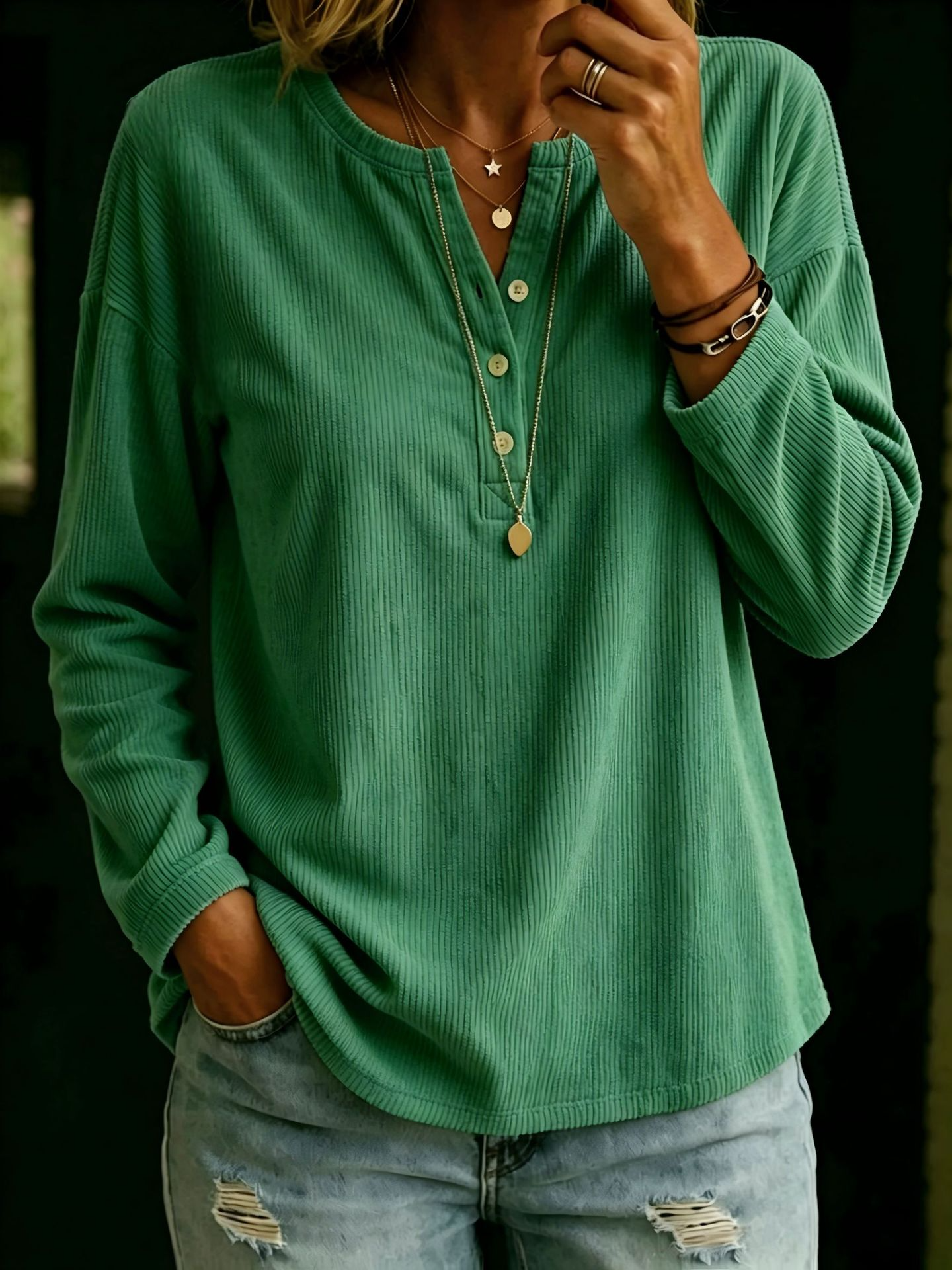FALL NEW SALE | UP TO 40% OFF🔥V-neck simple corduroy long-sleeved top