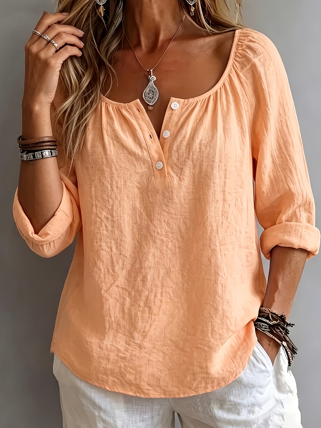 🔥𝐂𝐋𝐄𝐀𝐑𝐀𝐍𝐂𝐄 𝐃𝐈𝐒𝐂𝐎𝐔𝐍𝐓 🔥- Elegant Square Neck Long-Sleeved Top