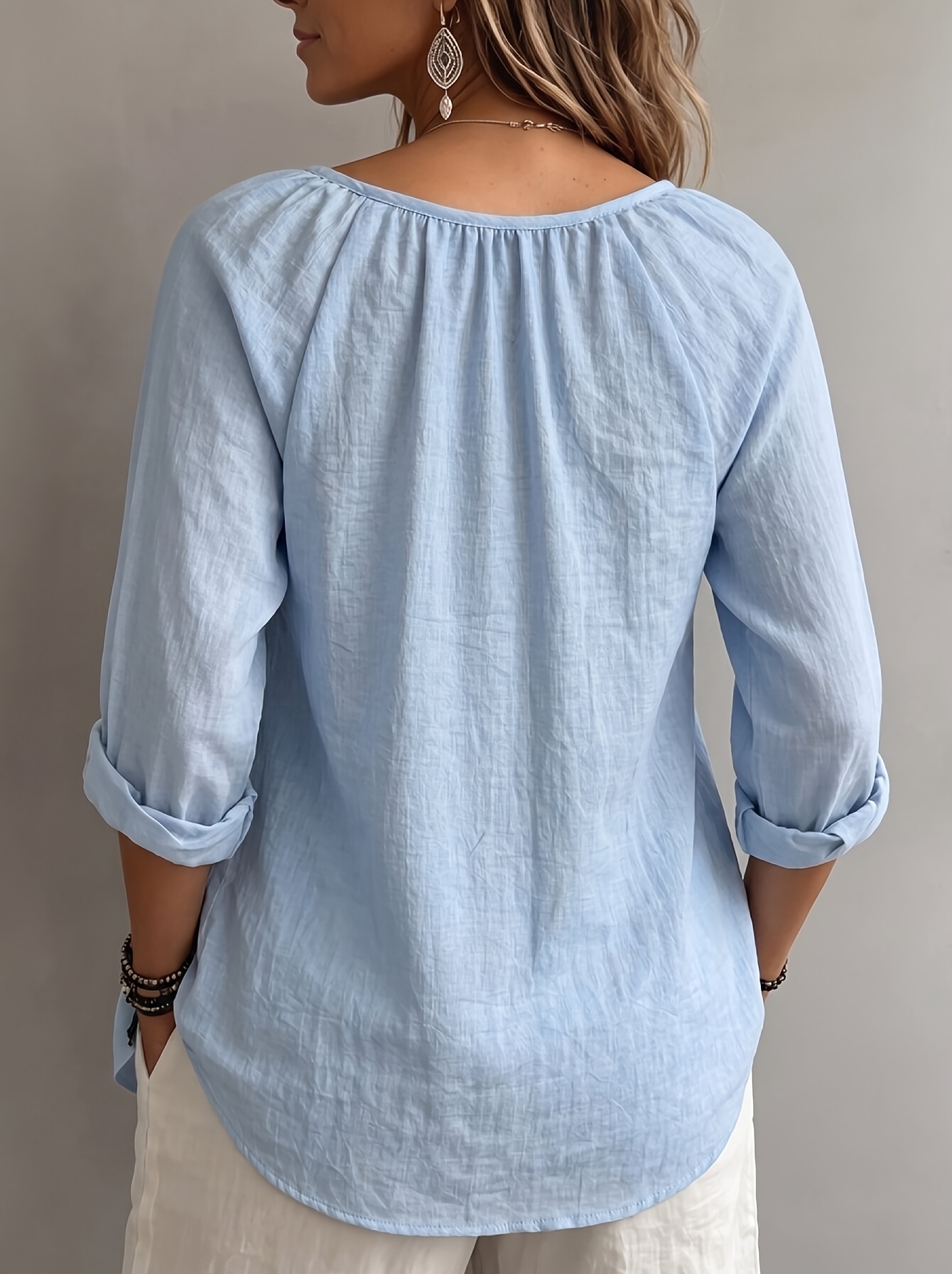 🔥𝐂𝐋𝐄𝐀𝐑𝐀𝐍𝐂𝐄 𝐃𝐈𝐒𝐂𝐎𝐔𝐍𝐓 🔥- Elegant Square Neck Long-Sleeved Top