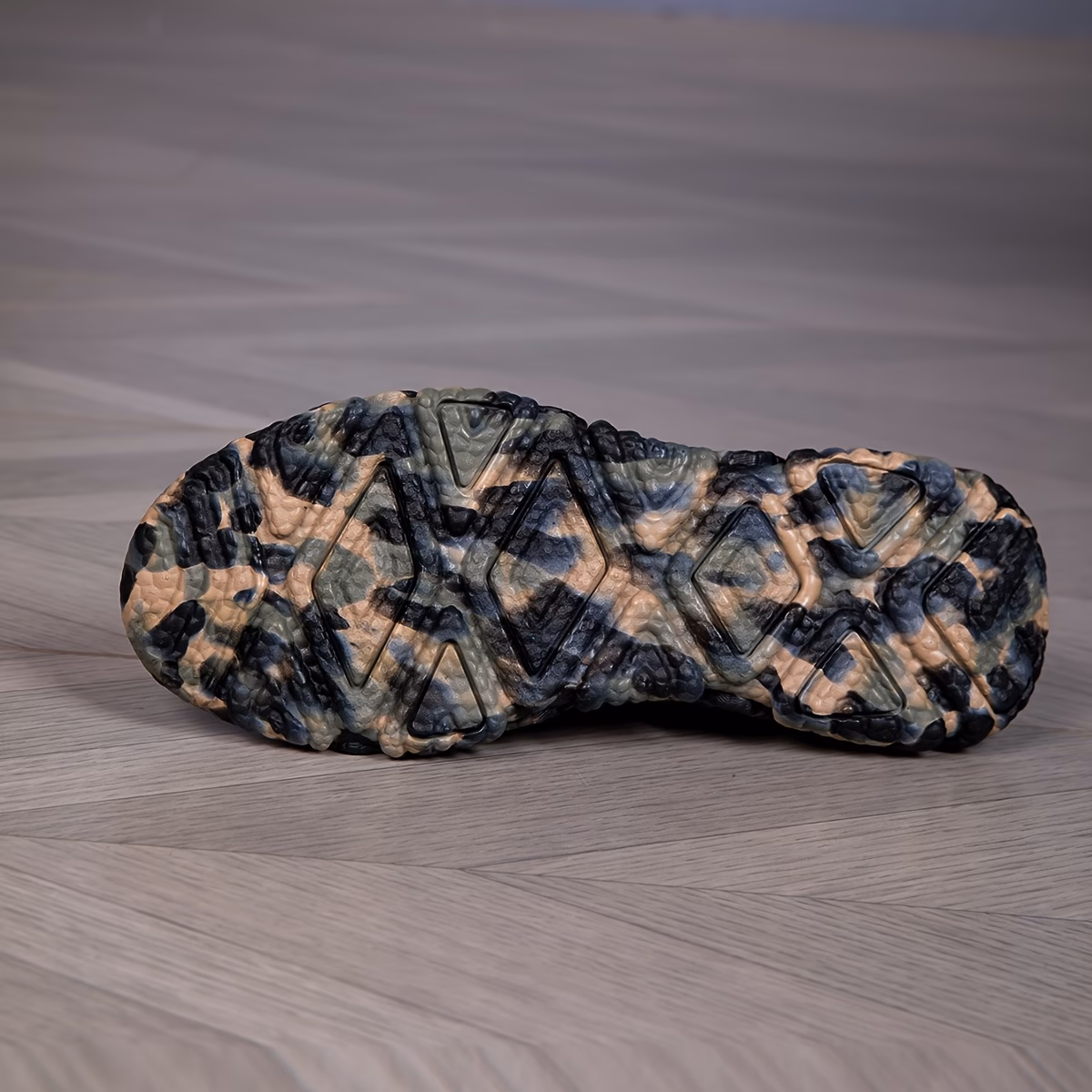 fashionable outdoor sports enthusiast mens camouflage shoes colorful mens running shoes casual sports mens shoes Product details 5