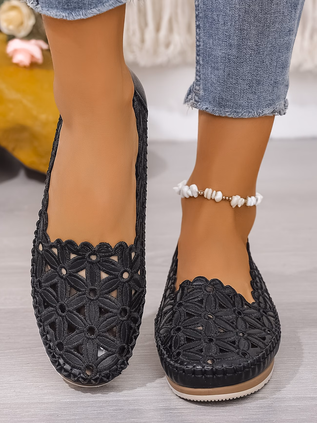 plus size hollow out design lightweight two   sole womens flat shoes women shoes Product details 0