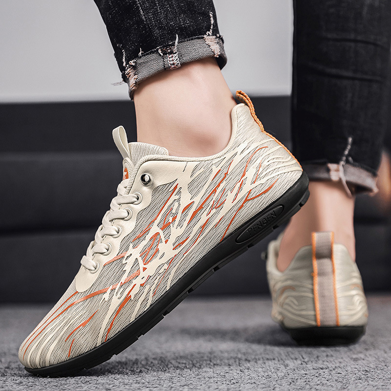 Dynamic Wave Pattern Lightweight Running Sneakers for Men