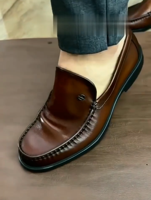 Heritage Leather Loafer