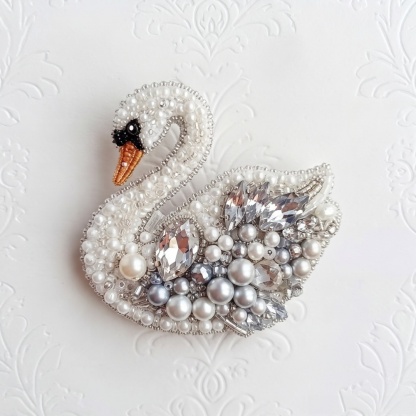 DIY Bead‑Embroidered Bird Brooch Kit | Make Your Own Sparkling Bird Themed Brooch