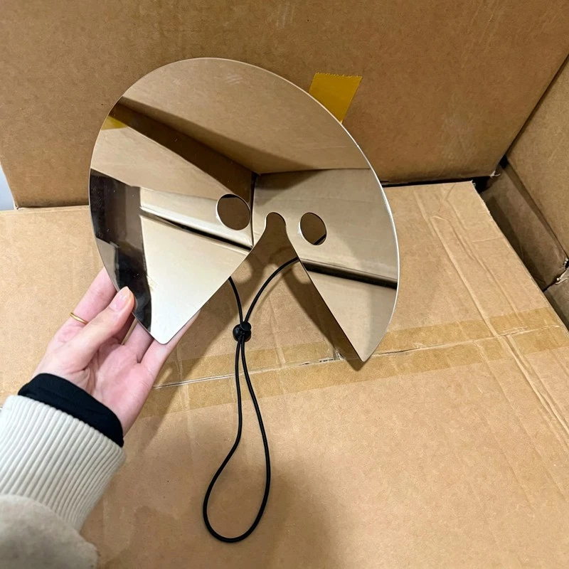 Head-mounted Round Mirror Mask