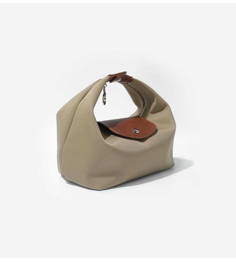 Fashion Crescent Bag Lightweight Durable Nylon Handbag with Adjustable Strap Satchel for Versatile Use in Multiple Colors Stylish Essential Companion