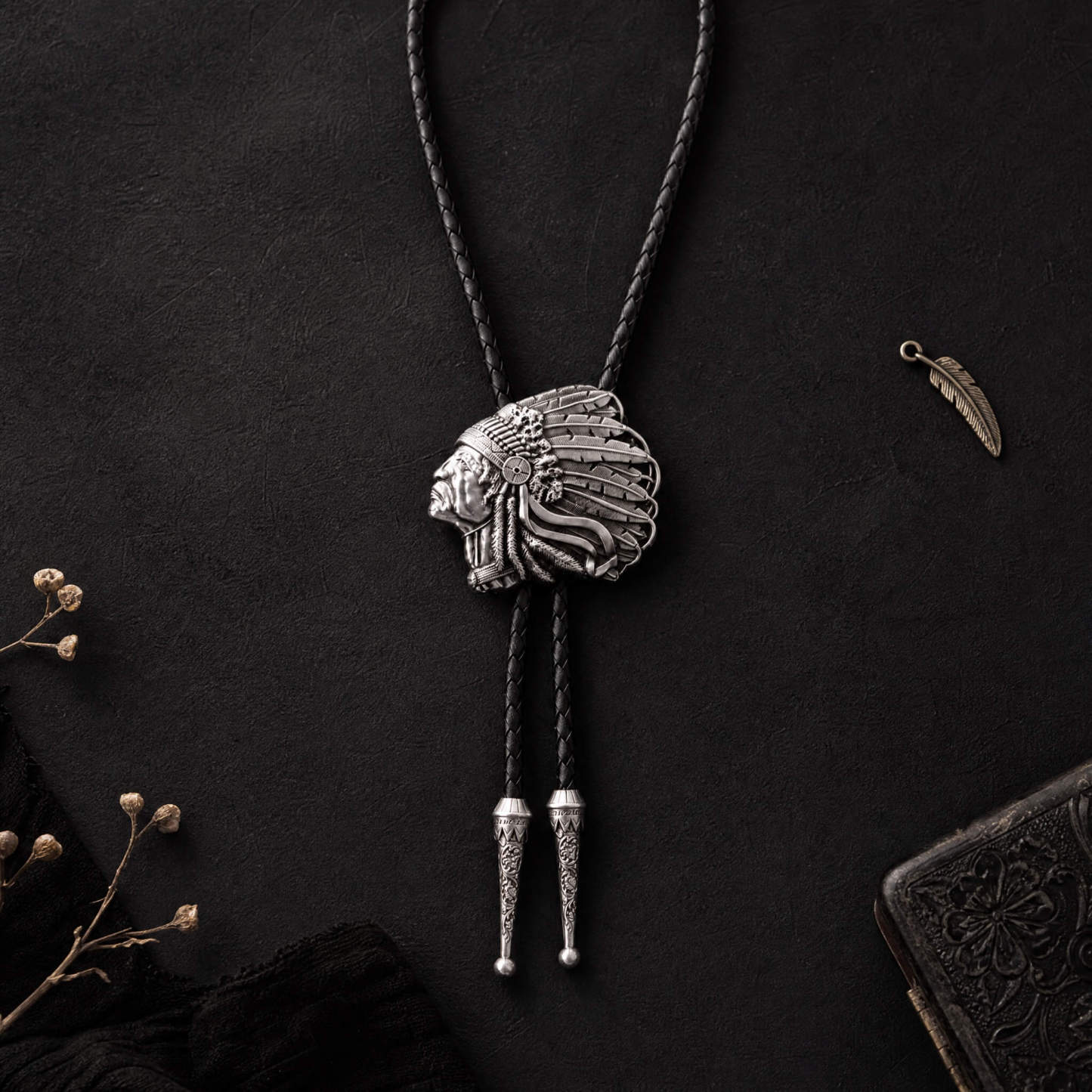 reliccraft-indian-chieftain-feather-war-bonnet-antique-silver-tone-zinc-alloy-western-bolo-tie-ornament-slide-front-view