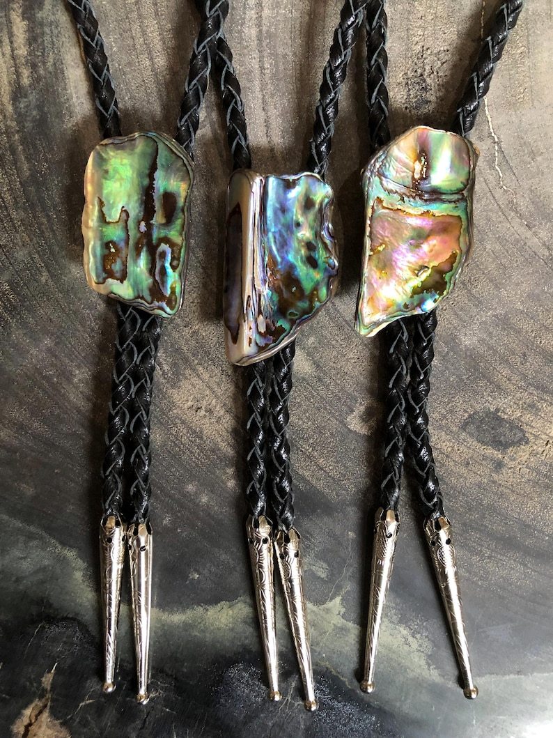 Abalone Shell Bolo Tie — Genuine New Zealand Paua Shell-MesaThread